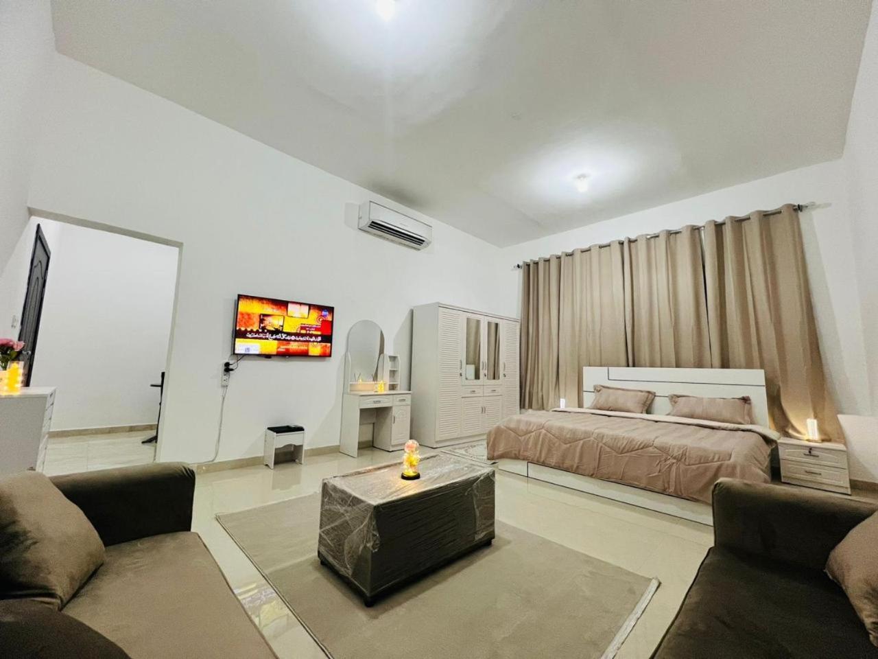5bedrom Hall Fully Furnished Appartement *
